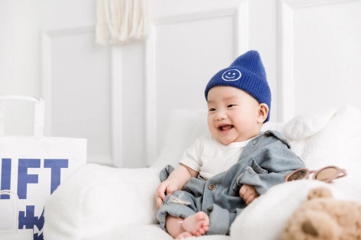 黄石4个月宝宝干呕 黄石4个月宝宝干呕